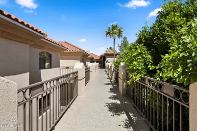5104 N 32nd Street #428, Phoenix, AZ 85018 - Photo 18