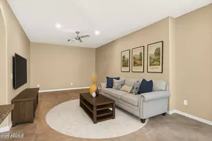 886 S Huish Dr, Gilbert, AZ 85296 - Photo 18