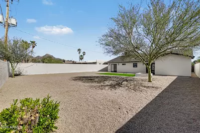 1320 E Winter Drive, Phoenix, AZ 85020 - Photo 34
