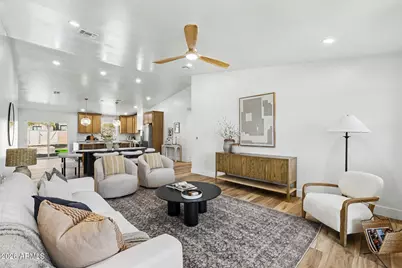1320 E Winter Drive, Phoenix, AZ 85020 - Photo 8