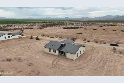 38545 W Montebello Avenue, Tonopah, AZ 85354 - Photo 6