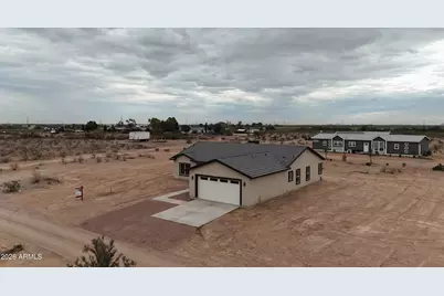 38545 W Montebello Avenue, Tonopah, AZ 85354 - Photo 4