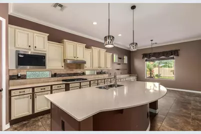 19408 W Pasadena Avenue, Litchfield Park, AZ 85340 - Photo 4