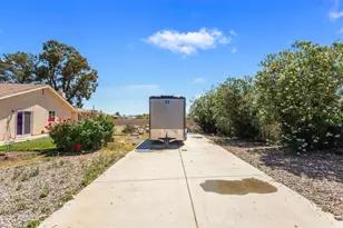 1648 Piccadilly Dr, Sierra Vista, AZ 85635 - Photo 32