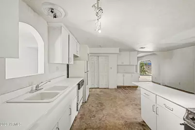 4611 W Monte Cristo Avenue, Glendale, AZ 85306 - Photo 14