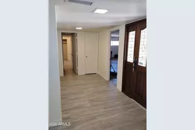 8504 N 50th Drive, Glendale, AZ 85302 - Photo 6