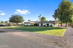 914 N Constellation Way, Gilbert, AZ 85234 - Photo 2