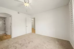 6885 E Cochise Rd, Paradise Valley, AZ 85253 - Photo 16