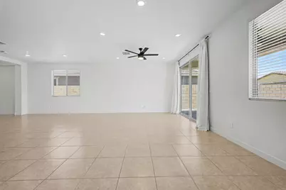 19905 W Devonshire Avenue, Litchfield Park, AZ 85340 - Photo 8