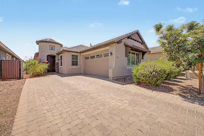 19905 W Devonshire Avenue, Litchfield Park, AZ 85340 - Photo 2