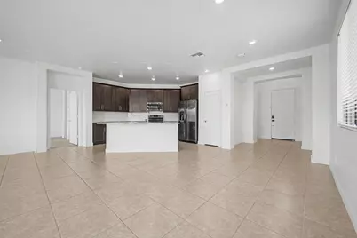 19905 W Devonshire Avenue, Litchfield Park, AZ 85340 - Photo 6