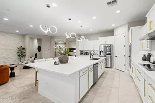 9545 W Park View Ln, Peoria, AZ 85383 - Photo 32
