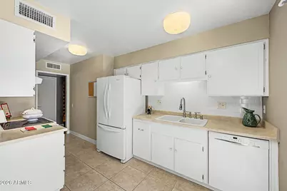 13239 W Shadow Hills Drive, Sun City West, AZ 85375 - Photo 8