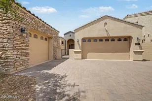112 E Cres Pl, Chandler, AZ 85249 - Photo 2