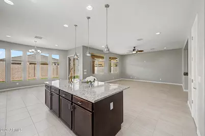 112 E Crescent Place, Chandler, AZ 85249 - Photo 12