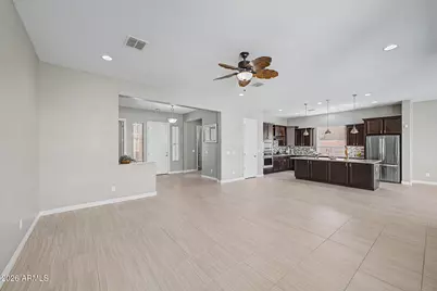 112 E Crescent Place, Chandler, AZ 85249 - Photo 6