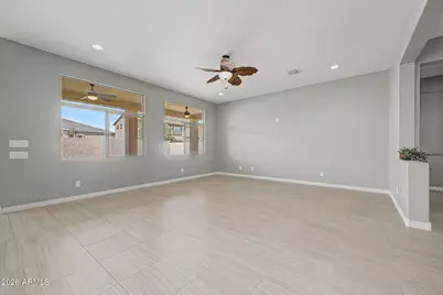 112 E Crescent Place, Chandler, AZ 85249 - Photo 6