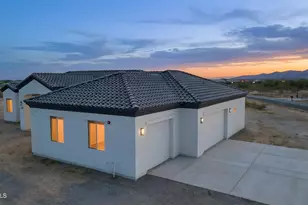 17587 W Dale Ln, Surprise, AZ 85387 - Photo 14