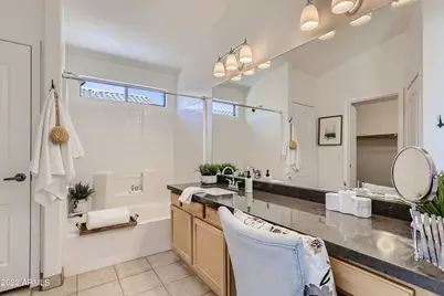 5770 W Seldon Lane, Glendale, AZ 85302 - Photo 16