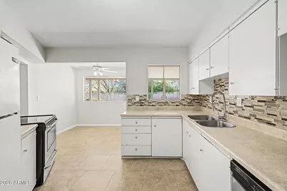 1026 E Northern Avenue, Phoenix, AZ 85020 - Photo 12