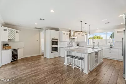 3401 N 34th Place, Phoenix, AZ 85018 - Photo 8