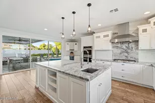 3401 N 34th Pl, Phoenix, AZ 85018 - Photo 12