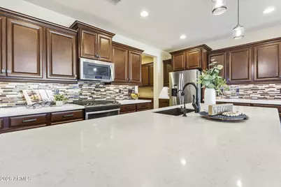 10304 E Tupelo Avenue, Mesa, AZ 85212 - Photo 2