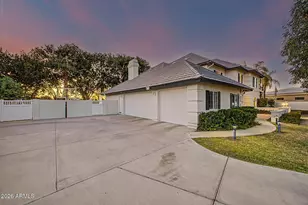 4402 E Indigo Bay Dr, Gilbert, AZ 85234 - Photo 2