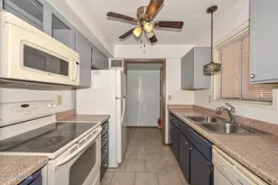 13208 N 98th Ave, Sun City, AZ 85351 - Photo 14