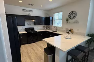 7726 W Pipestone Pl, Phoenix, AZ 85035 - Photo 10