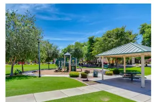 7726 W Pipestone Pl, Phoenix, AZ 85035 - Photo 36
