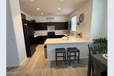 7726 W Pipestone Place, Phoenix, AZ 85035 - Photo 8