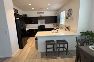 7726 W Pipestone Pl, Phoenix, AZ 85035 - Photo 8