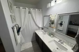 7726 W Pipestone Pl, Phoenix, AZ 85035 - Photo 20