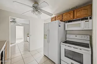 389 W Navajo St, Wickenburg, AZ 85390 - Photo 10