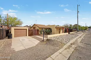 389 W Navajo St, Wickenburg, AZ 85390 - Photo 2