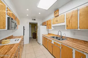 10327 W El Rancho Dr, Sun City, AZ 85351 - Photo 20