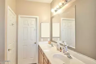 424 E Diamond Trail, San Tan Valley, AZ 85143 - Photo 16