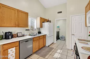 2335 E Sherri Dr, Gilbert, AZ 85296 - Photo 6