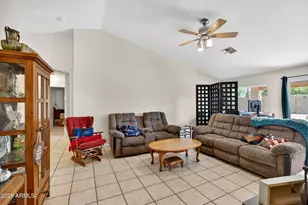 2335 E Sherri Dr, Gilbert, AZ 85296 - Photo 4