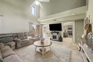 761 E Rosemonte Dr, Phoenix, AZ 85024 - Photo 2