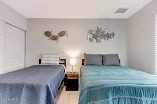 1524 E Broadmor Dr, Tempe, AZ 85282 - Photo 28