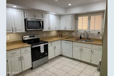 26001 S Sherbrook Drive, Sun Lakes, AZ 85248 - Photo 2