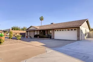 4523 E Phelps Rd, Phoenix, AZ 85032 - Photo 2