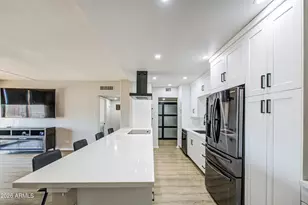 207 W Clarendon Ave, Phoenix, AZ 85013 - Photo 6
