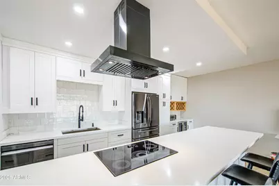 207 W Clarendon Avenue #14A, Phoenix, AZ 85013 - Photo 8