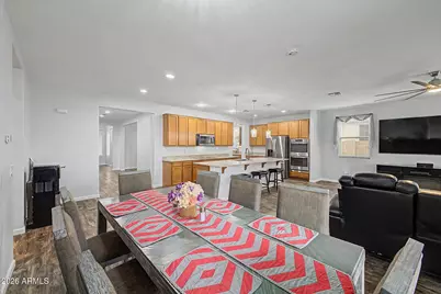 744 W Desert Hollow Drive, San Tan Valley, AZ 85143 - Photo 4