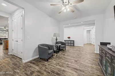 744 W Desert Hollow Drive, San Tan Valley, AZ 85143 - Photo 2