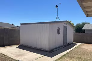7965 W Montecito Ave, Phoenix, AZ 85033 - Photo 2