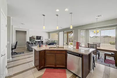 18076 W Redwood Lane, Goodyear, AZ 85338 - Photo 10